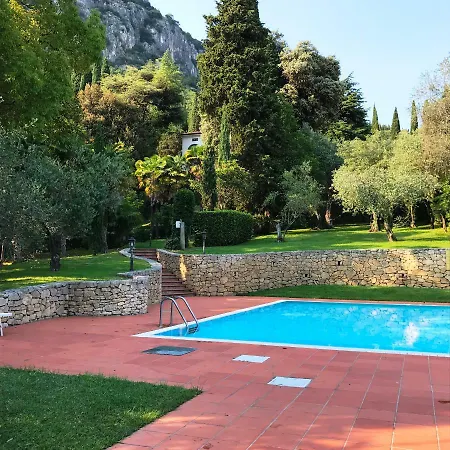 Parco San Vigilio Apartment *