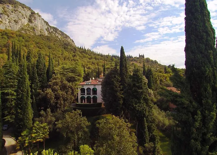 Parco San Vigilio Garda (Verona)